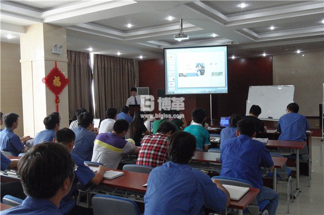 徐工重型標桿班組建設與管理培訓授課現場 徐工重型標桿班組建設與管理培訓授課現場